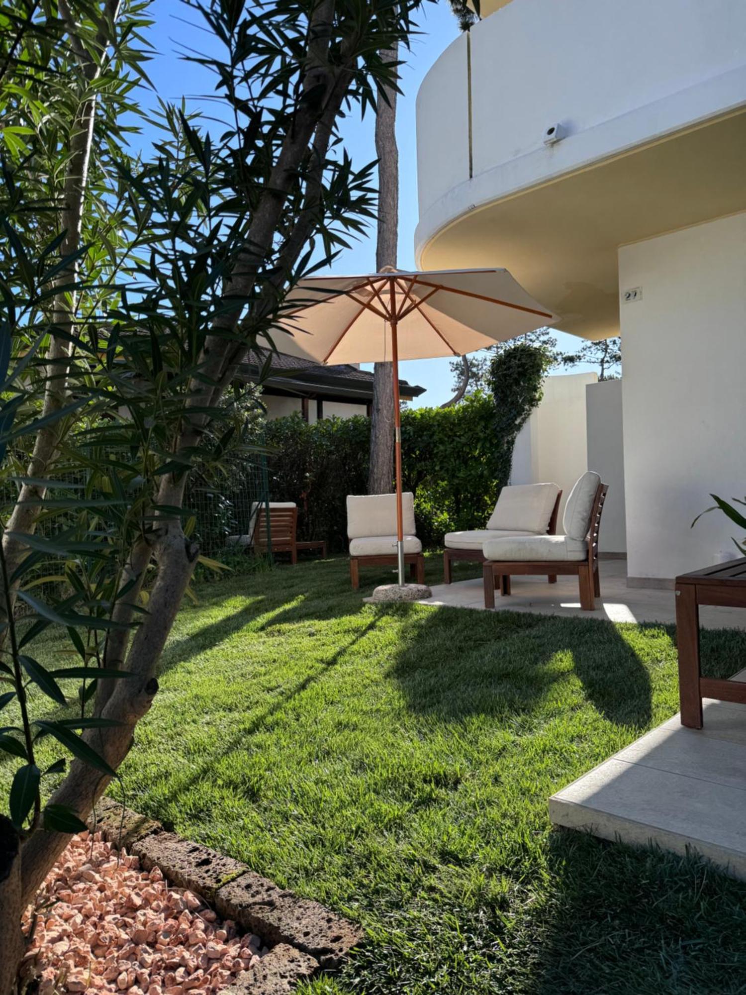 Villa Vittoria Lignano Sabbiadoro Exterior foto